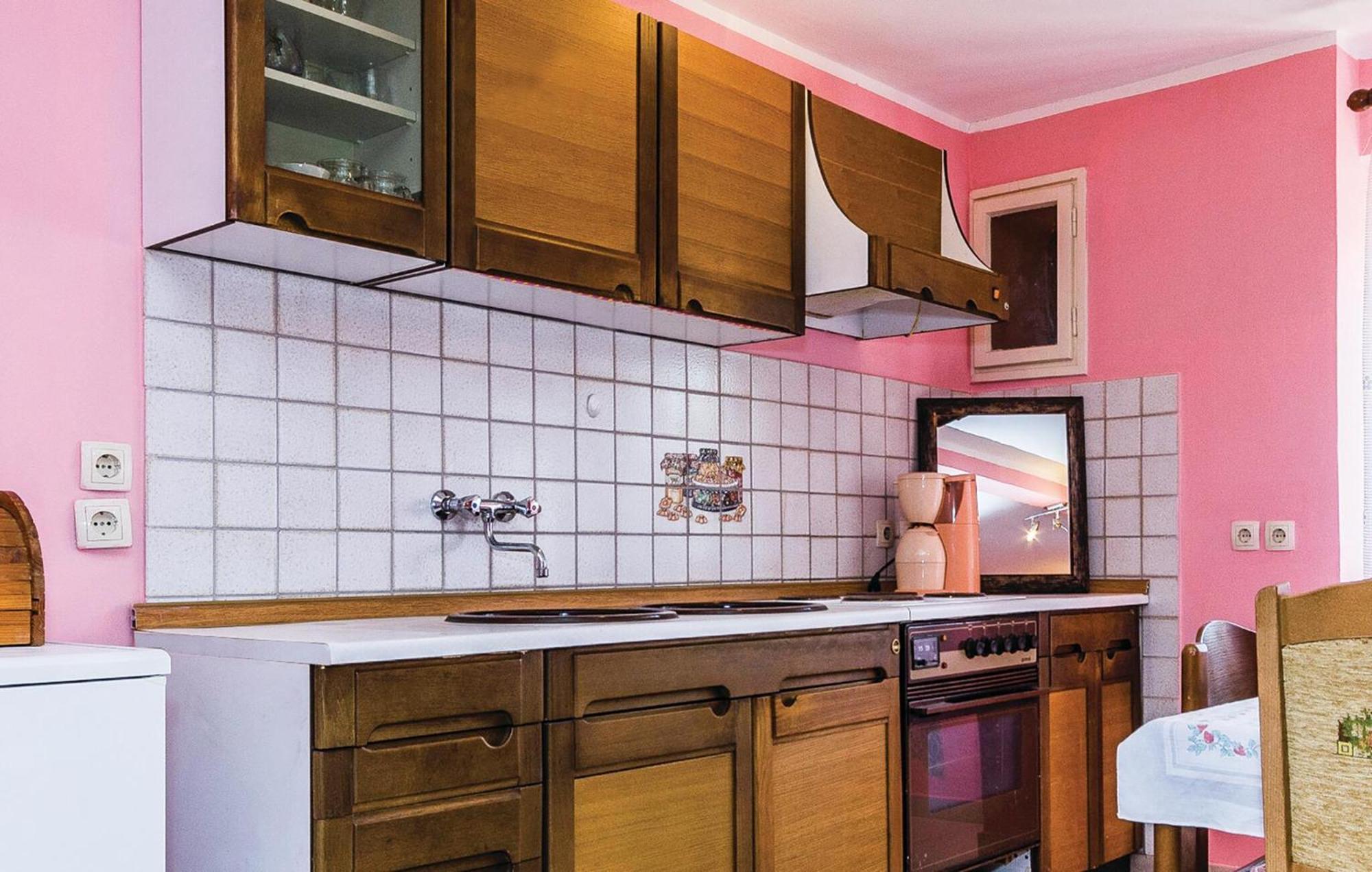 Cozy Apartment In Vrsar With Kitchen Экстерьер фото